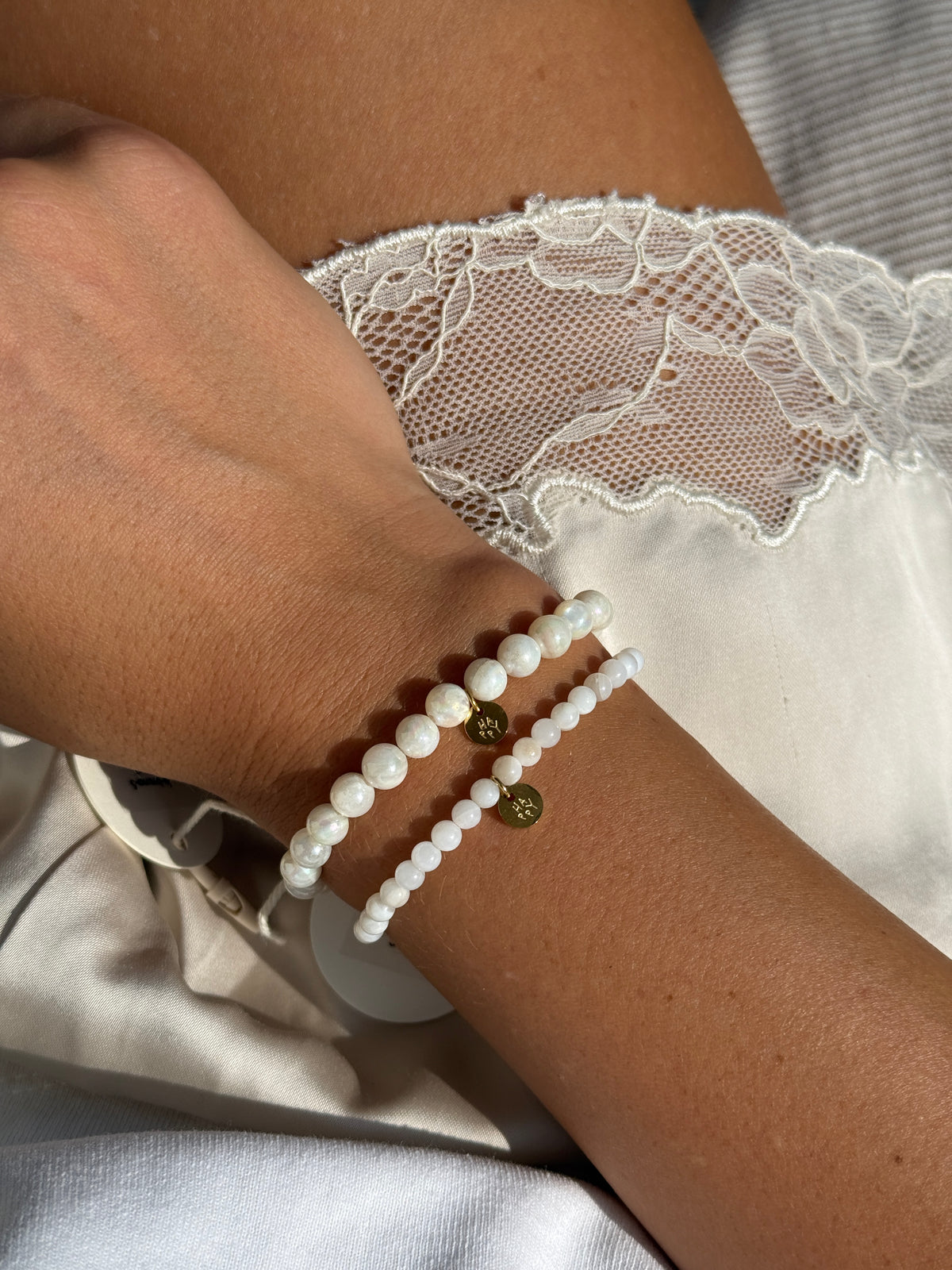 Handgemachtes Perlenarmband Muschelperlen happy the label 