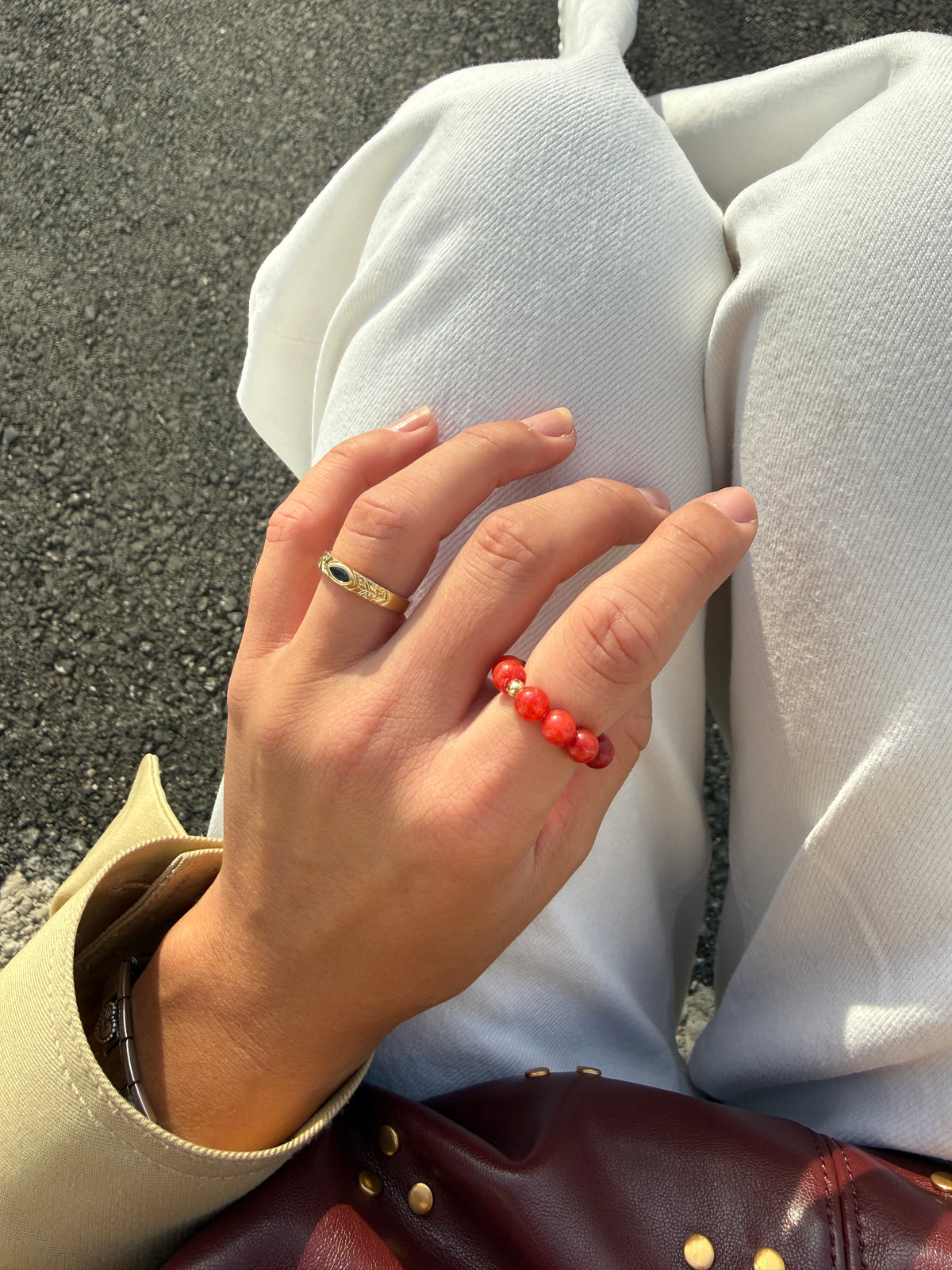 Handgemachter Perlenring aus rotem Achat Mila happy the label