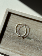 Handgemachtes Perlenarmband aus recycelten Glasperlen