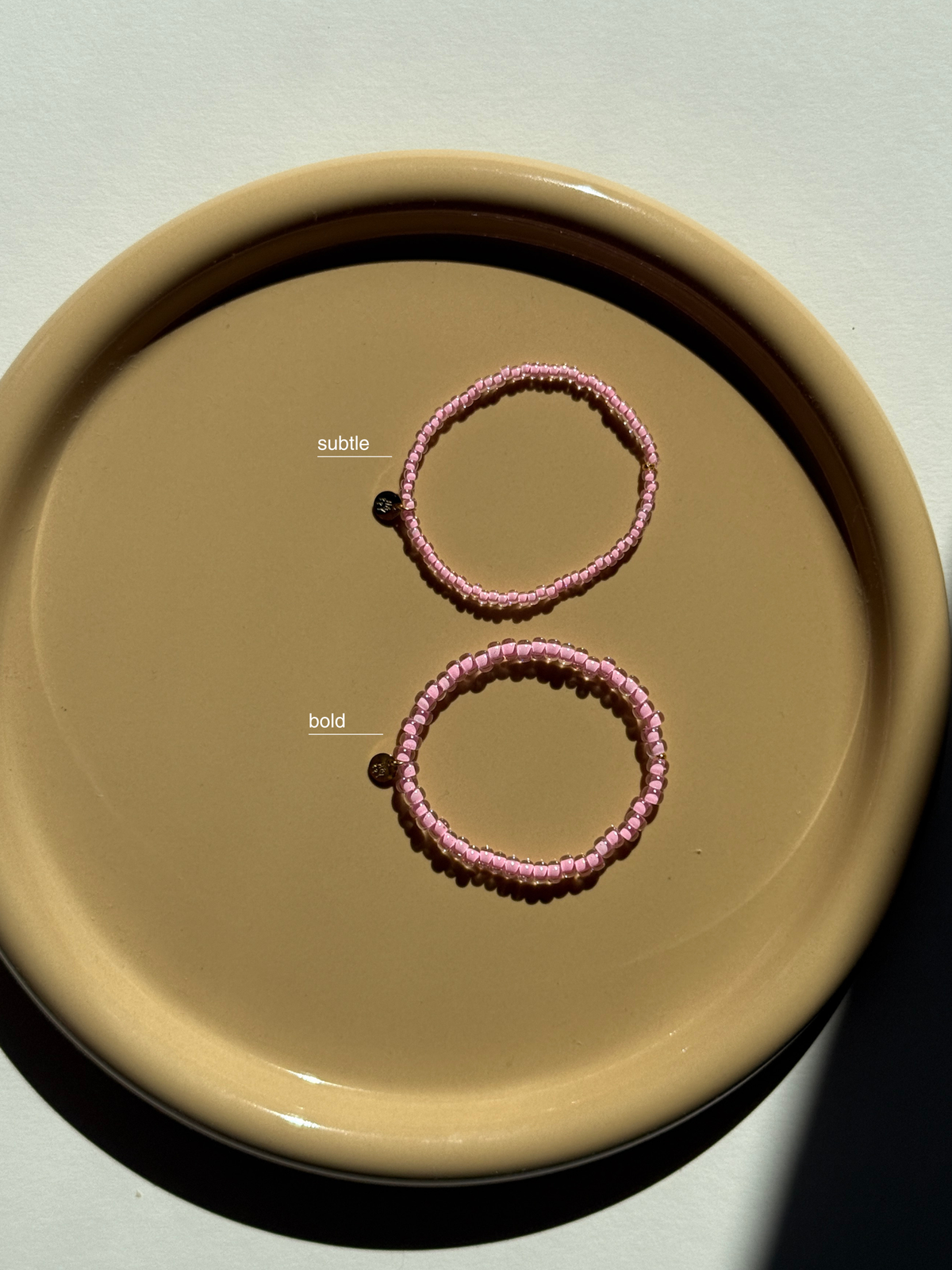 Handgemachte Perlenarmbänder happy the label pink subtle & bold